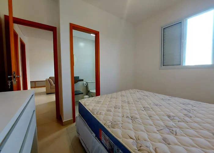 Apartamento com piscina aquecida e churrasqueira