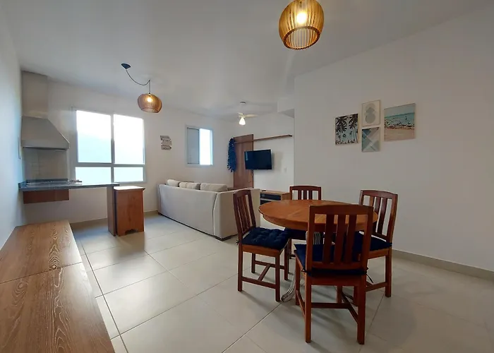 Apartamento com piscina aquecida e churrasqueira